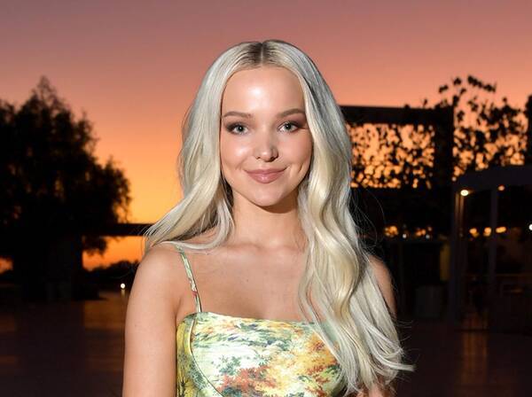 ダヴ キャメロン ディセンダント 共演者への手紙に 日本 を登場させる 年1月28日 エキサイトニュース