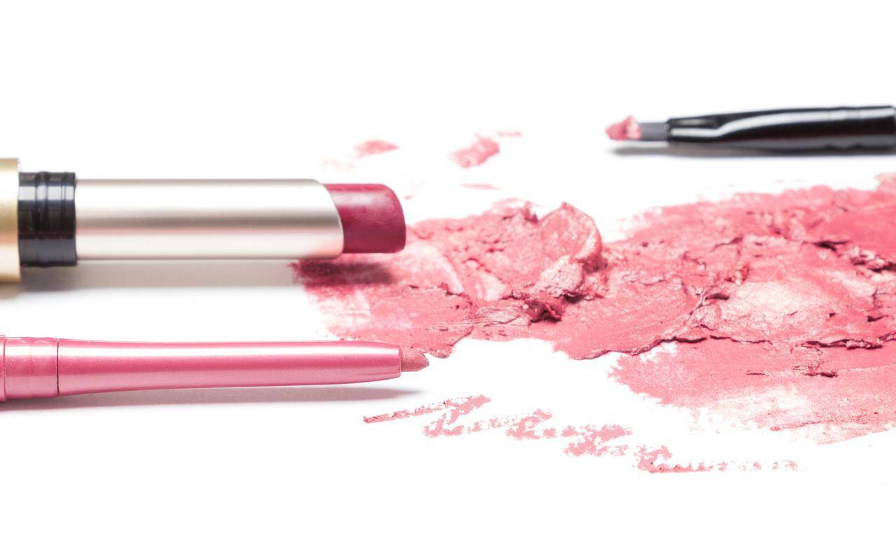 口紅と 同じ色 じゃダメ 唇をふっくら見せるリップライナーの選び方 年2月5日 エキサイトニュース