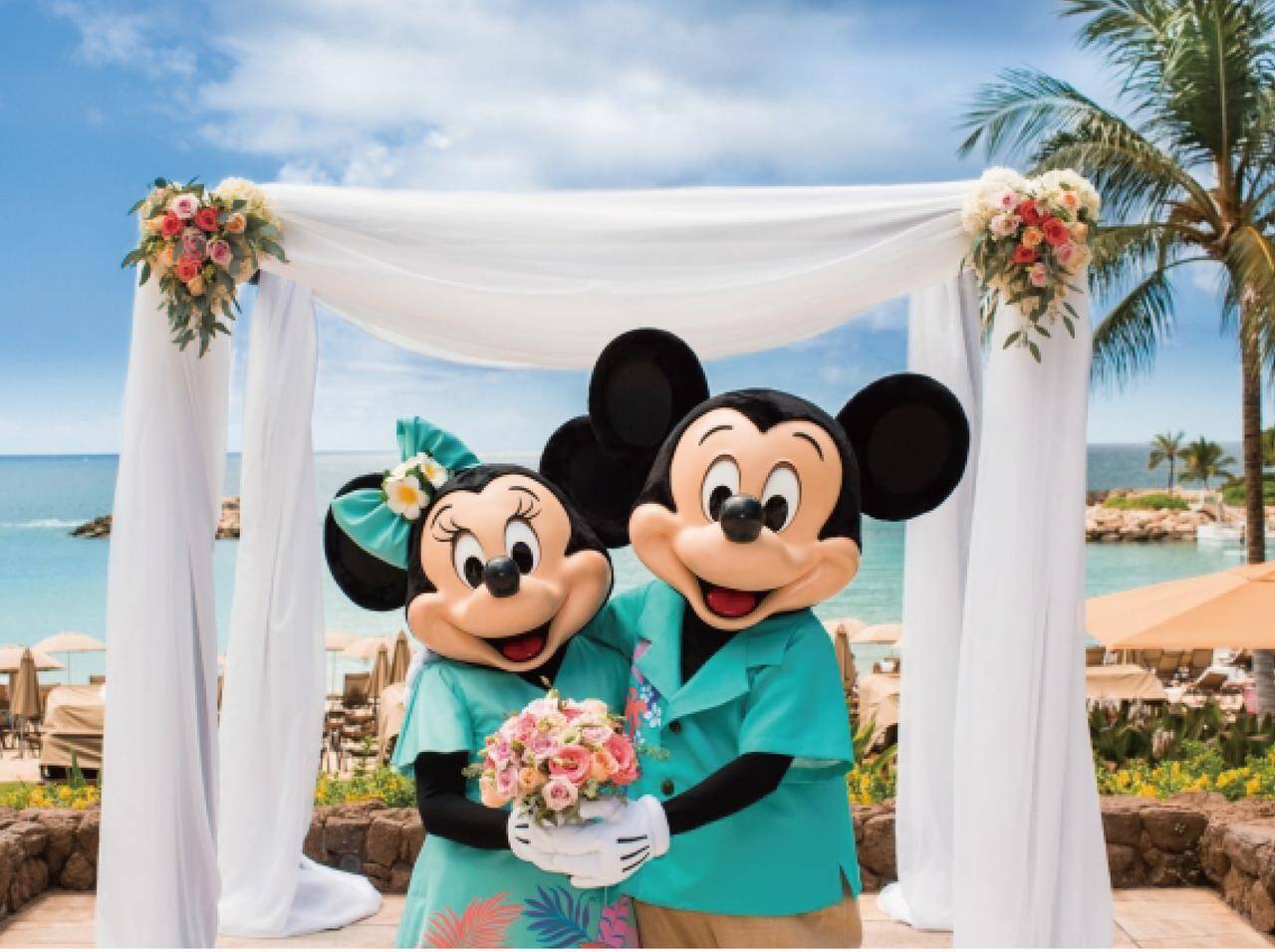 ミッキー ミニー スティッチが参列 ハワイで憧れのディズニー婚のキャラクターの衣装が一新 18年1月17日 エキサイトニュース