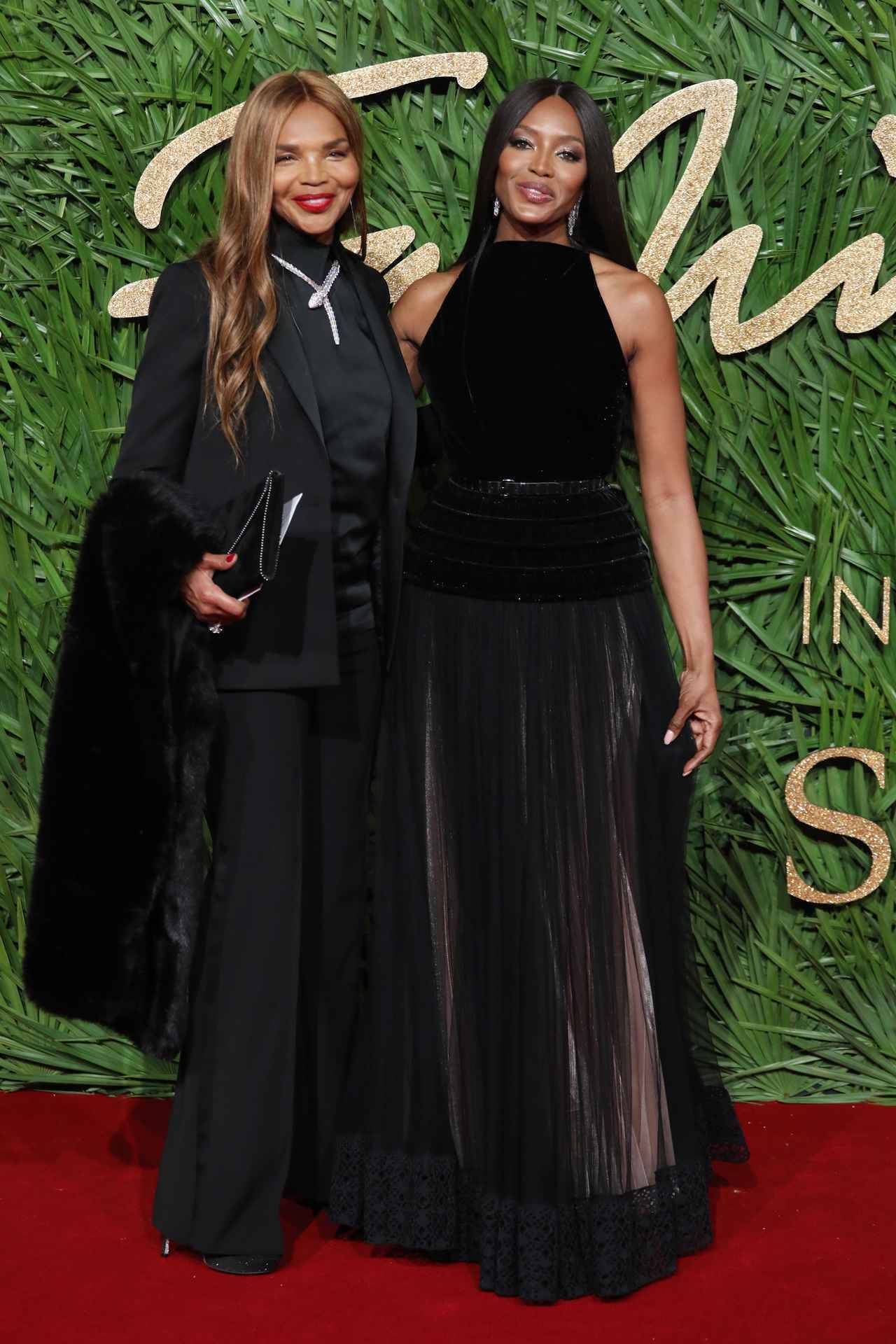 これ母親なの と疑うレベルでナオミ キャンベルの母親が若い 17年12月18日 エキサイトニュース これ母親なの と疑うレベルでナオミ キャンベルの母親が若い 17年12月18日 エキサイトニュース