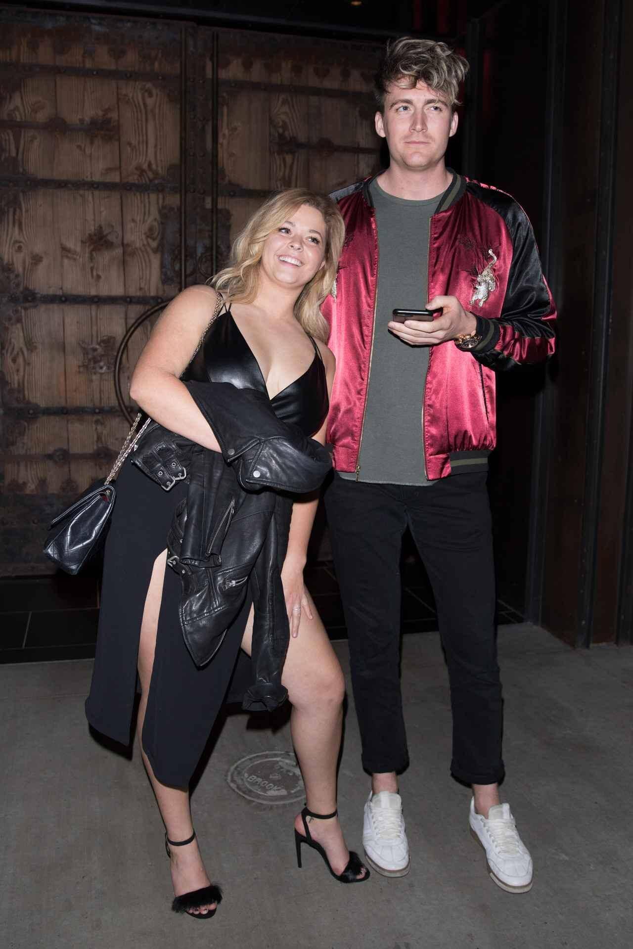 プリティ リトル ライアーズ 女優 長年の恋人とついに結婚 18年5月28日 エキサイトニュース