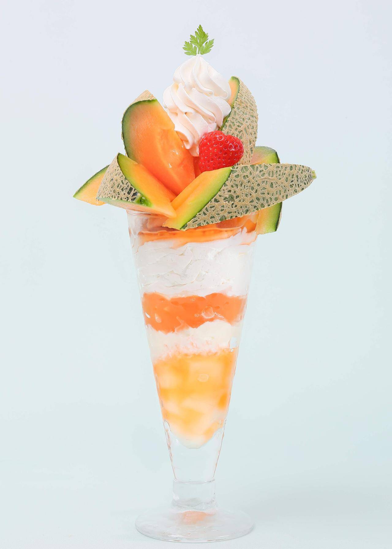 ジョナサンで 北海道産らいでんメロンパフェ 高さ約25cm 18年7月15日 エキサイトニュース ジョナサンで 北海道産らいでんメロンパフェ 高さ約25cm 18年7月15日 エキサイトニュース