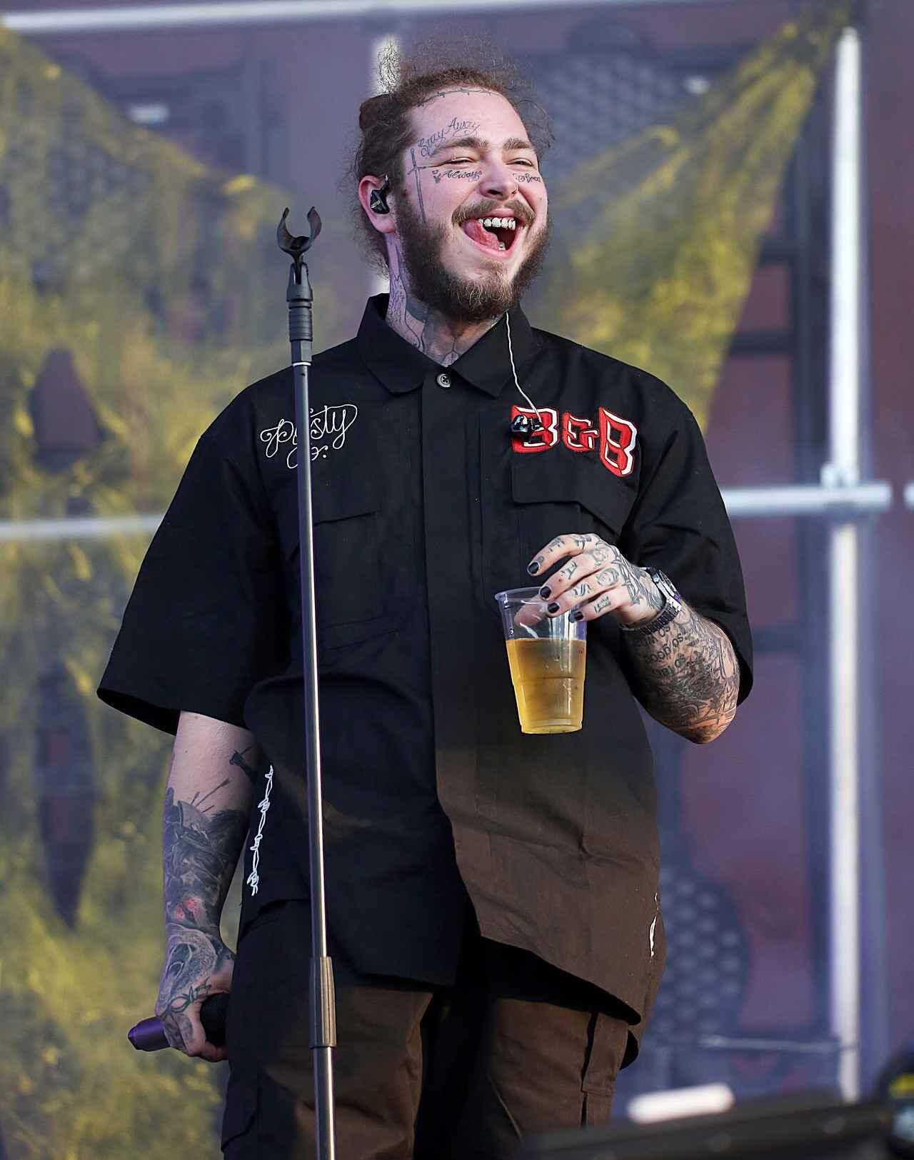 ポスト マローン 個性的すぎてファンから ある事 をすすめられまくる 18年7月28日 エキサイトニュース