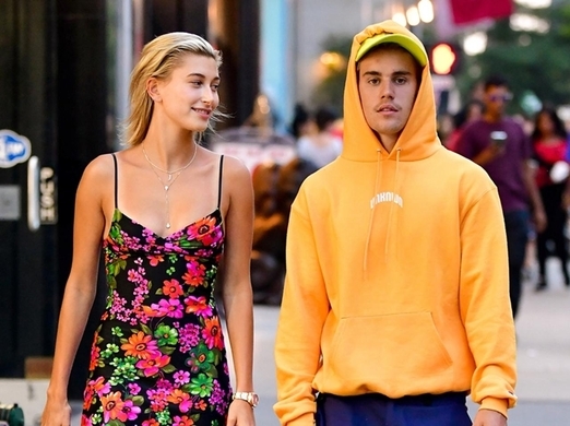 ジャスティン ビーバー 父の婚約を祝福するも浮かぬ表情 16年5月2日 エキサイトニュース