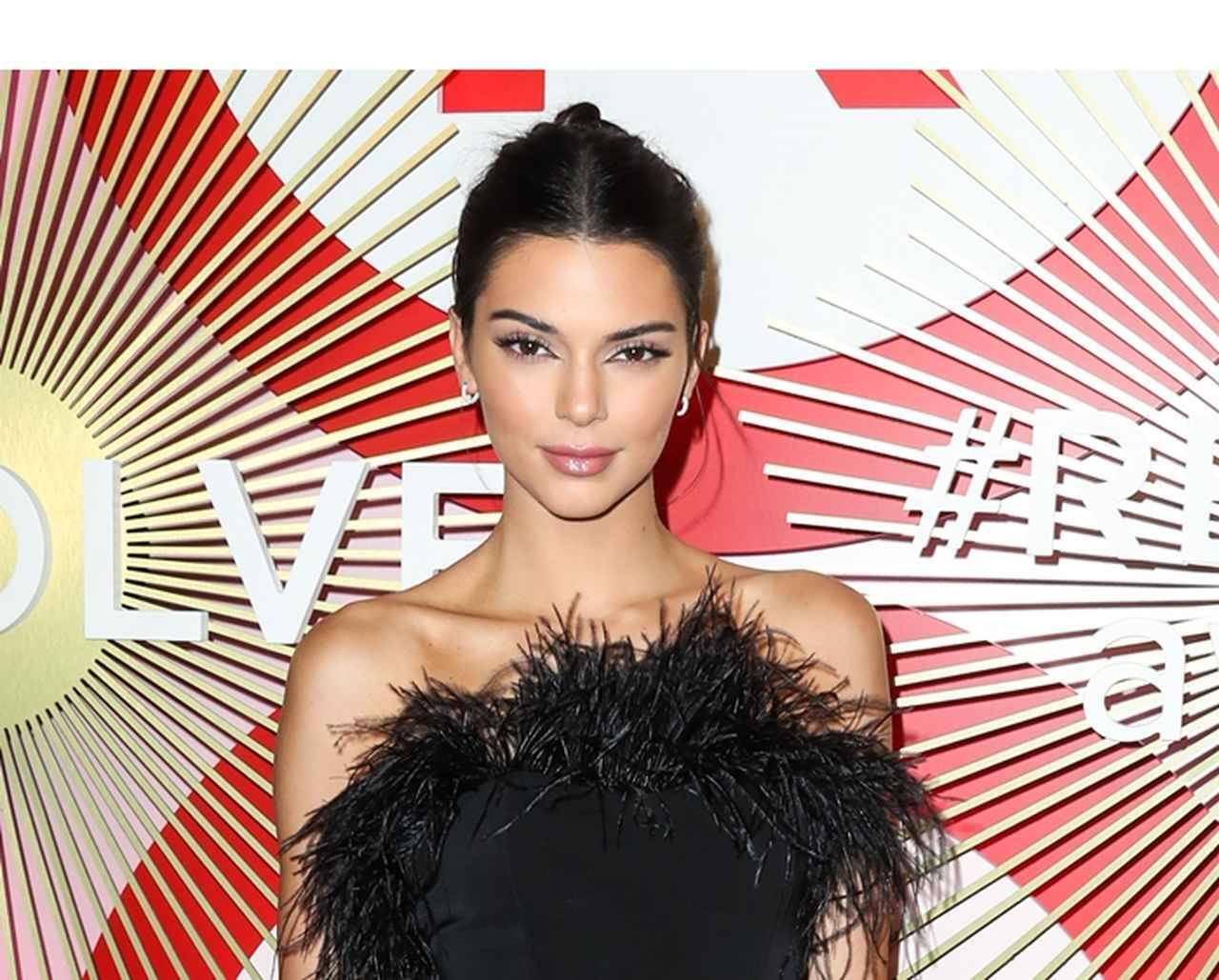 ケンダル ジェンナーがアワードの後に ある場所 で発見される 18年12月16日 エキサイトニュース