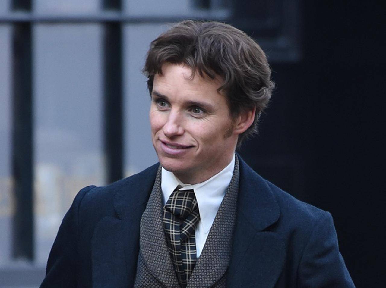 エディ レッドメイン 新作映画で 熱心な科学者 演じる 写真アリ 19年1月22日 エキサイトニュース