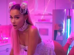 アリアナ グランデ 新曲 7 Rings のmvが 日本語 づくし 19年1月18日 エキサイトニュース