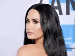 ある女性シンガー 顔面に入れたのはハリー スタイルズの似顔絵タトゥー 2019年1月30日 エキサイトニュース