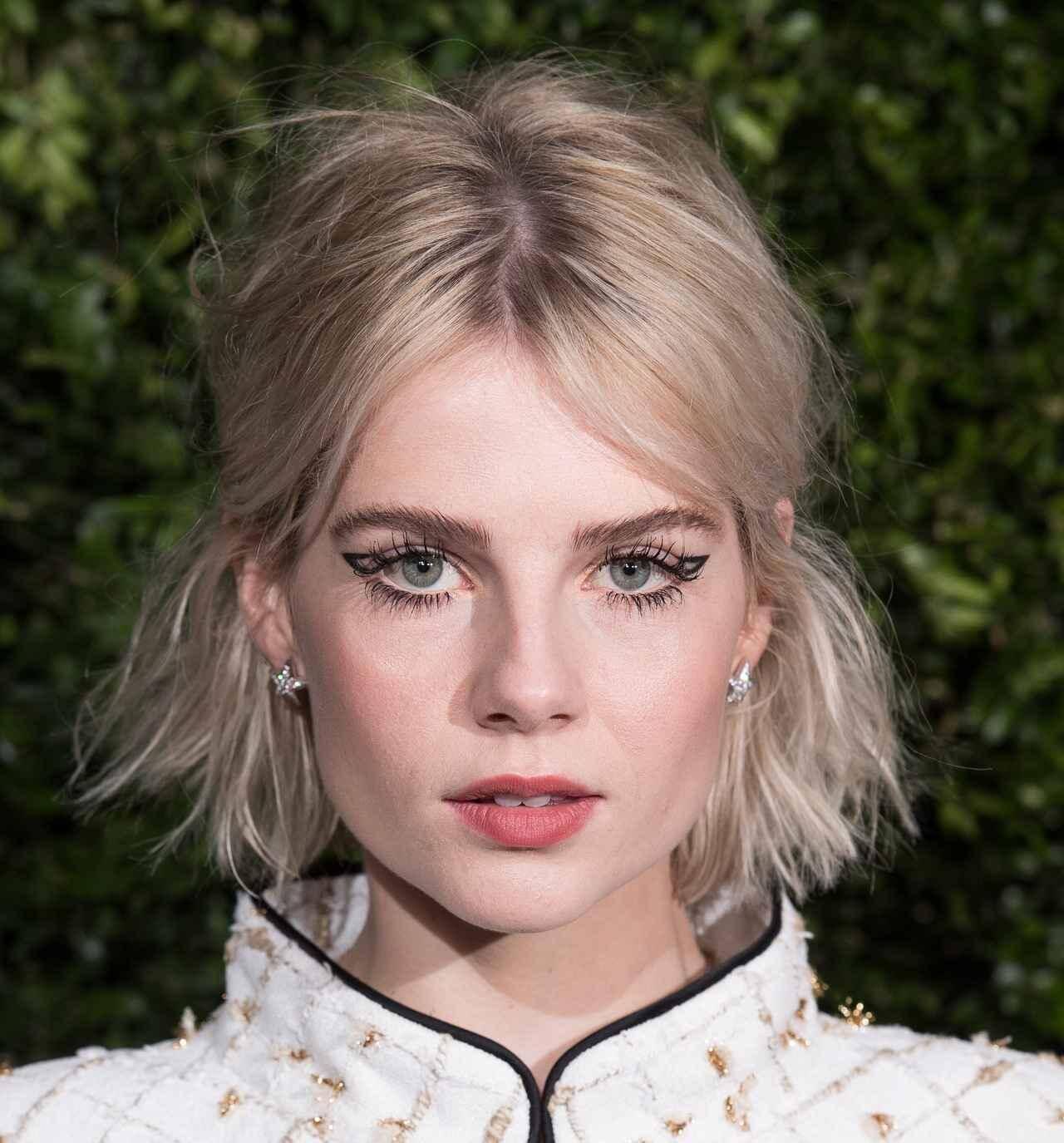 最旬ボブの ビーチウェーブ ヘアの作り方とは セレブ専属ヘアスタイリストが伝授 19年3月28日 エキサイトニュース