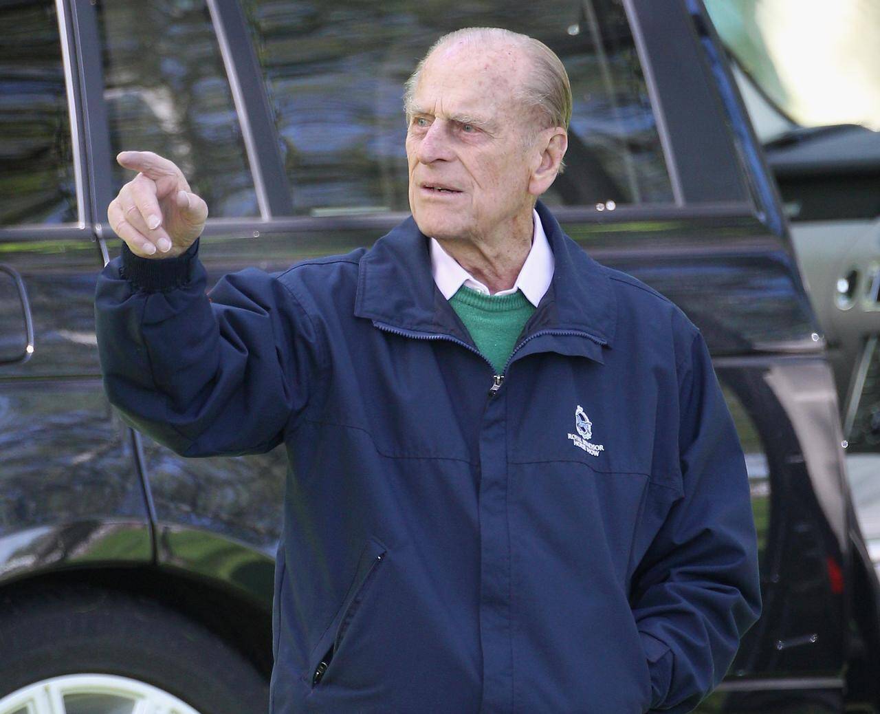 ワイルドな運転姿で有名なエリザベス女王 92歳でついに運転をやめる意向 19年4月2日 エキサイトニュース