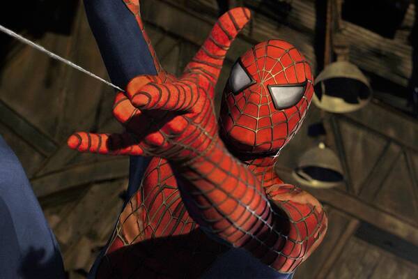 誰でもスパイダーマンになれる 手首から糸を出せるおもちゃがクール 動画 19年4月30日 エキサイトニュース