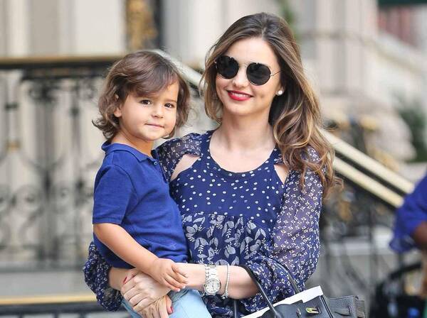 ミランダ カーが つわり に効くとオススメするのは あのお茶 19年6月3日 エキサイトニュース