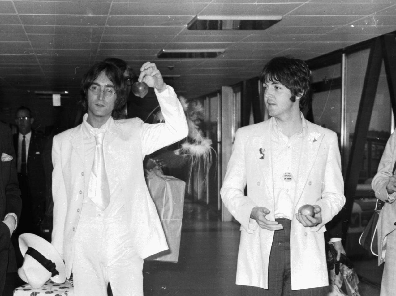 ポール マッカトニーがジョン レノンとの不仲説の真相を告白 19年6月27日 エキサイトニュース