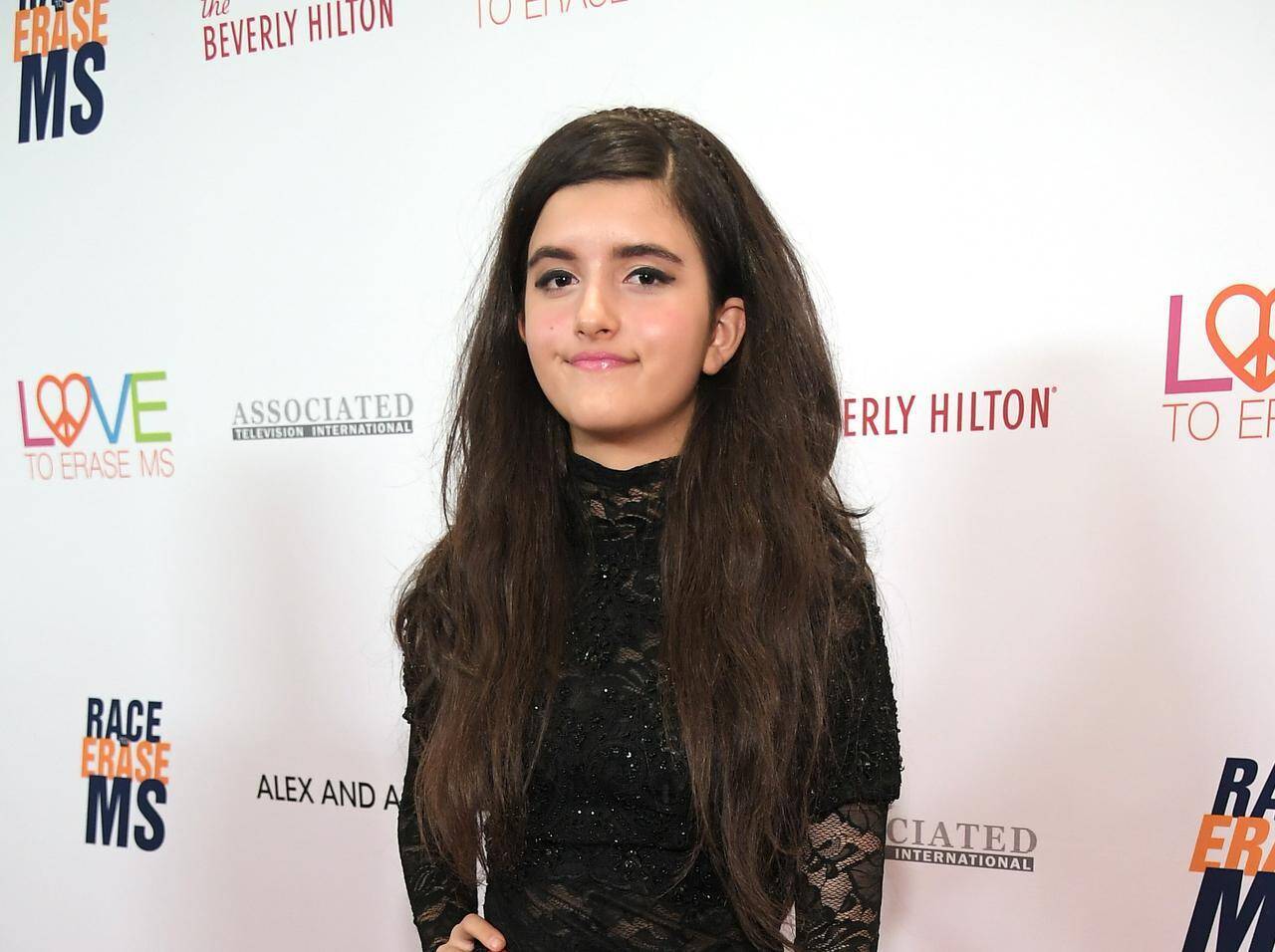 アメリカズ ゴット タレント 裸足のまま歌った13歳少女 その 理由 に胸が締めつけられる 年1月12日 エキサイトニュース アメリカズ ゴット タレント 裸足のまま歌った13歳少女 その 理由 に胸が締めつけられる 年1月12日 エキサイトニュース