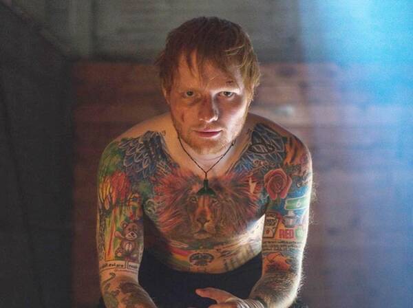 エド シーラン すぎるタトゥー が原因で専属の彫り師の客が激減 19年10月7日 エキサイトニュース