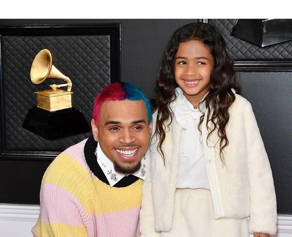 クリス ブラウン グラミー賞授賞式に最愛の娘を同伴させ目尻が下がる グラミー賞 年1月27日 エキサイトニュース