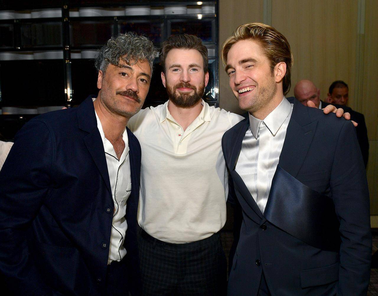 キャプテン アメリカ クリス エヴァンスが 新 バットマン と夢の2ショット 19年9月9日 エキサイトニュース キャプテン アメリカ クリス エヴァンスが 新 バットマン と夢の2ショット 19年9月9日 エキサイトニュース