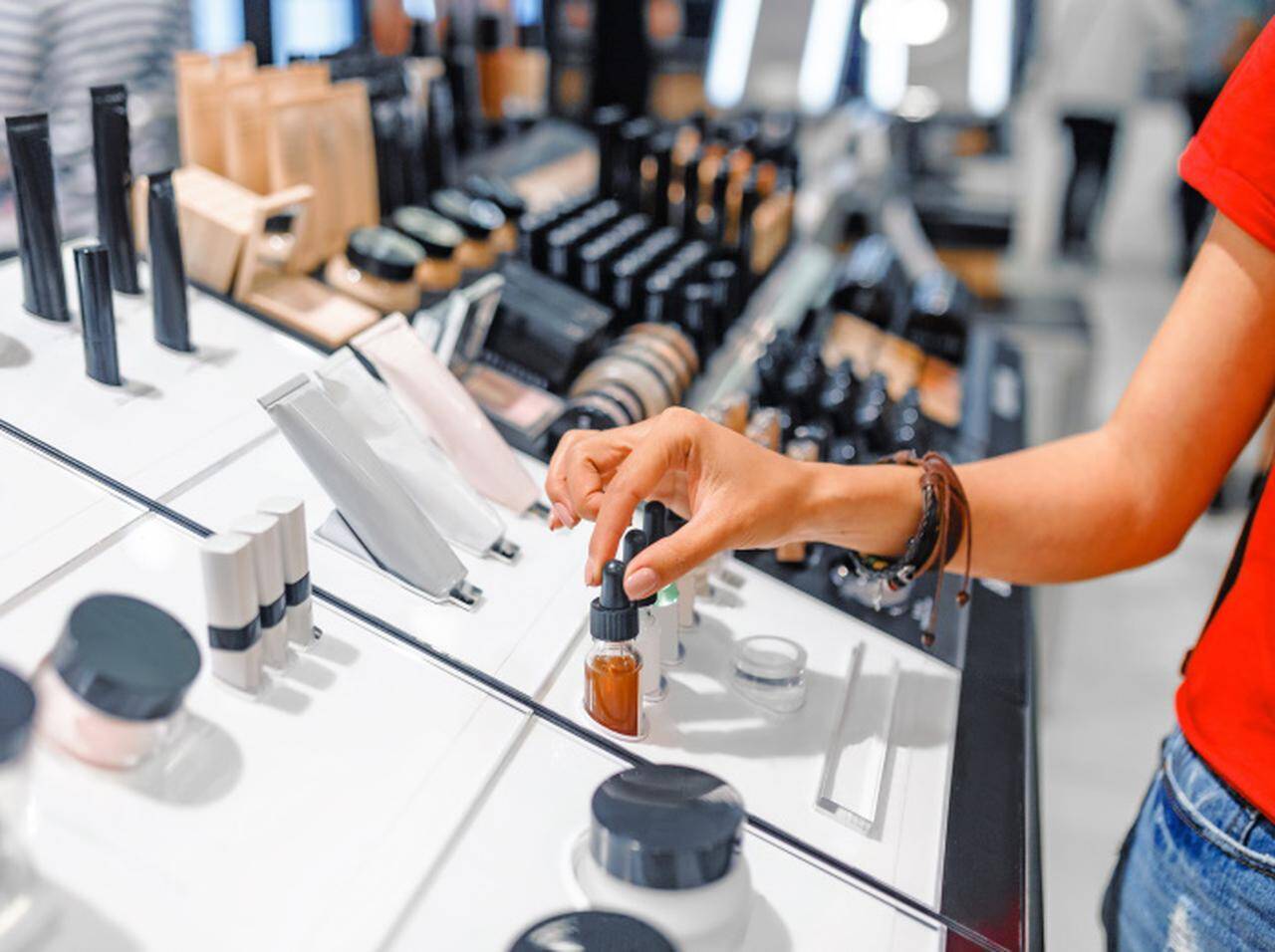 スキンケアとメイクコスメ どちらにお金をかけるべき 19年12月9日 エキサイトニュース