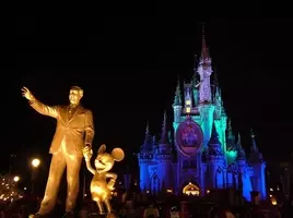 ディズニーランドは 夢の国 子供達の夢が詰まった場所での悪夢 19年7月11日 エキサイトニュース