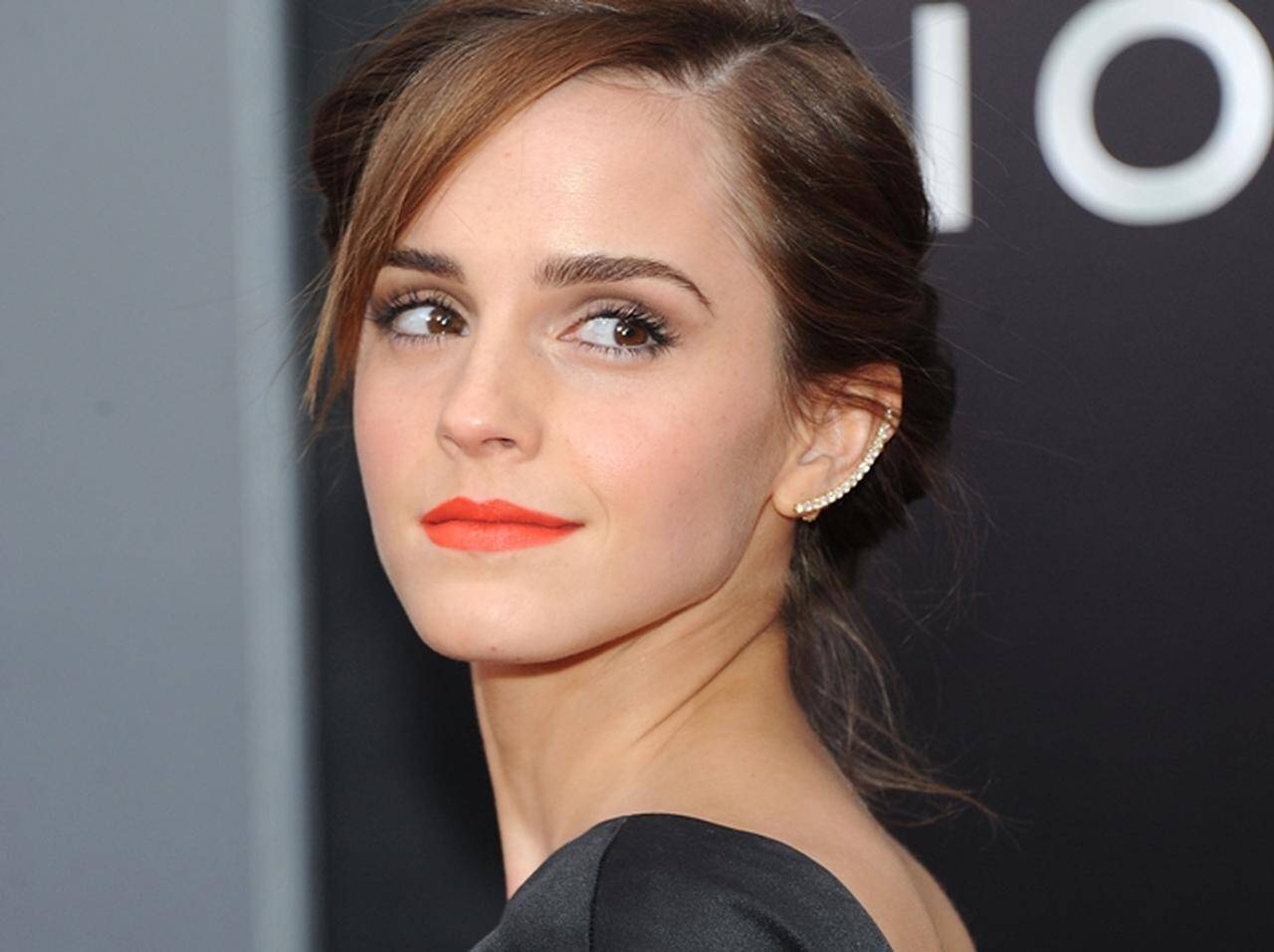 エマ ワトソンに新たなロマンスが浮上 謎の男性 とキス現場がキャッチ 19年10月25日 エキサイトニュース