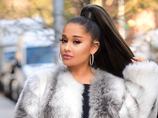 アリアナ グランデは 私の写真じゃない セレブのヌード写真大量リーク事件 14年9月3日 エキサイトニュース