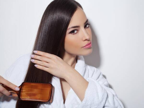 意外とやりがちな からまる髪 の間違ったほどき方とは 19年12月10日 エキサイトニュース