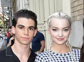 ダヴ キャメロン インスタグラムの投稿を全削除して1枚の 手紙 を残す 全訳 19年9月24日 エキサイトニュース