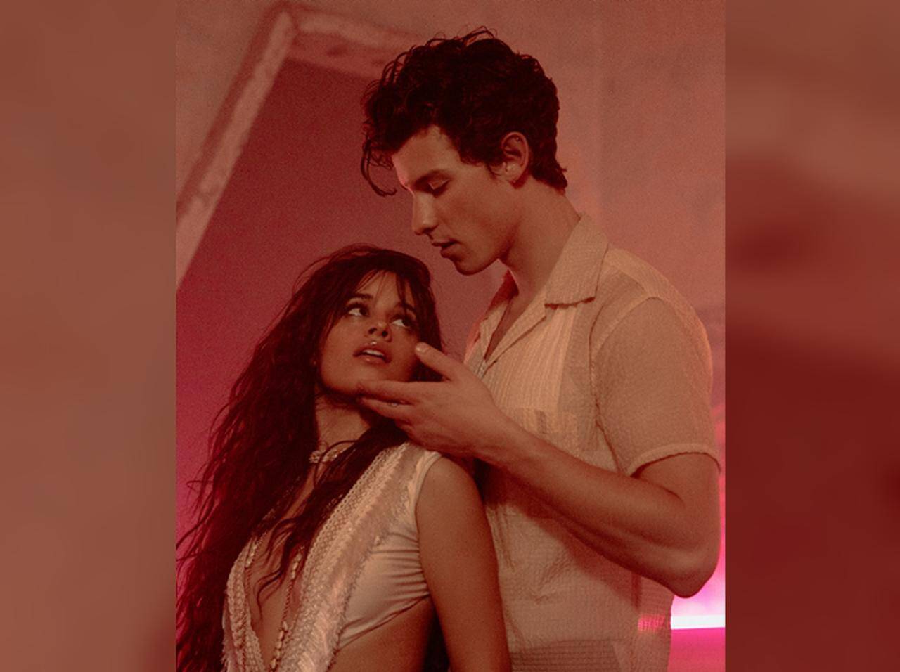 ショーン メンデス カミラ カベロ 新曲 セニョリータ Mvで超濃厚に絡み合う 19年6月21日 エキサイトニュース