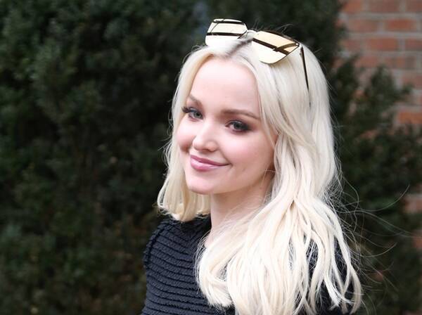 ダヴ キャメロン インスタグラムの投稿を全削除して1枚の 手紙 を残す 全訳 19年9月24日 エキサイトニュース