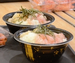 甘エビ、ガサエビをぜいたくに載せた丼が800円　甘エビ詰め放題、次回はいつ？　福井県坂井市