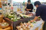 「コンセプトは福井の旬が駅前に集まる場所…福井市観光物産館「福福館」に青果市場　50種類の野菜や果物並ぶ」の画像1