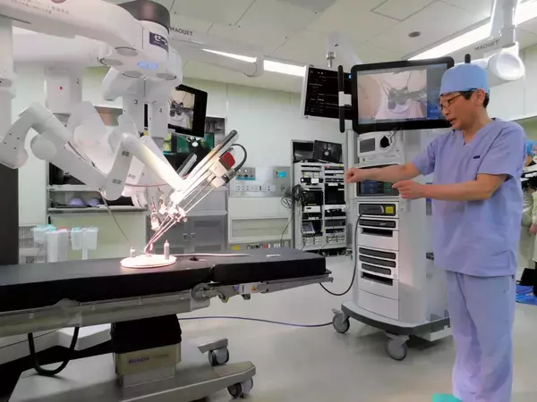 福井大学病院が新たに遠隔手術支援ロボ「ダビンチXi」導入　患者の手術待機期間や入院期間の短縮に期待