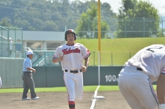 接戦、終盤に本塁打などで5得点…北陸―丹生の試合結果　秋の高校野球福井県大会2026