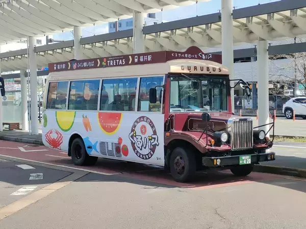「福井の食の2スポット巡る、福井駅からの無料周遊バスが運行継続　「ふくい鮮いちば」「トレタス」結ぶ」の画像