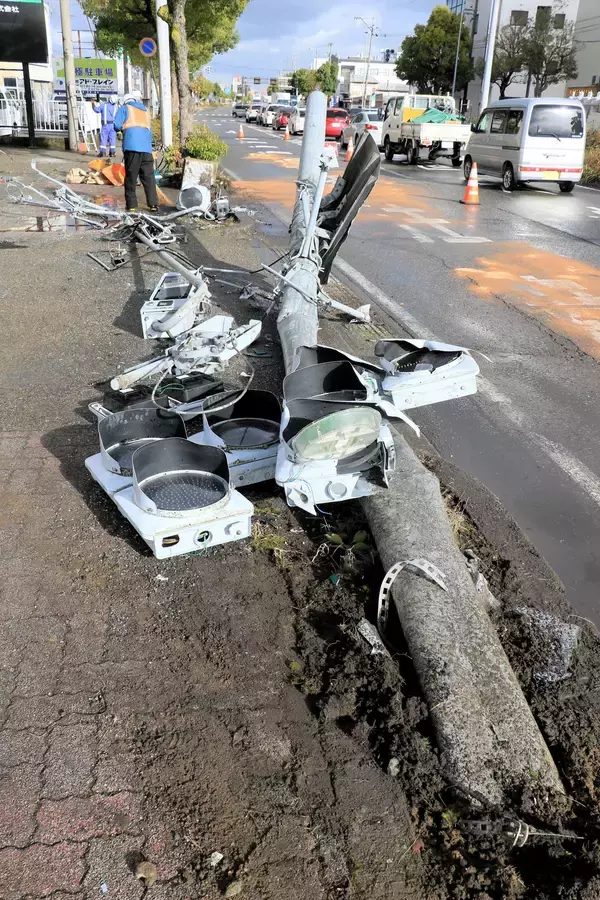 国道8号、福井市内で一時通行止め　12月12日午前、問屋団地口―米松間の北行き