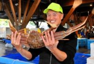 待ってました…越前がに最上級ブランド「極」落札　福井県越前町、今季初の認定