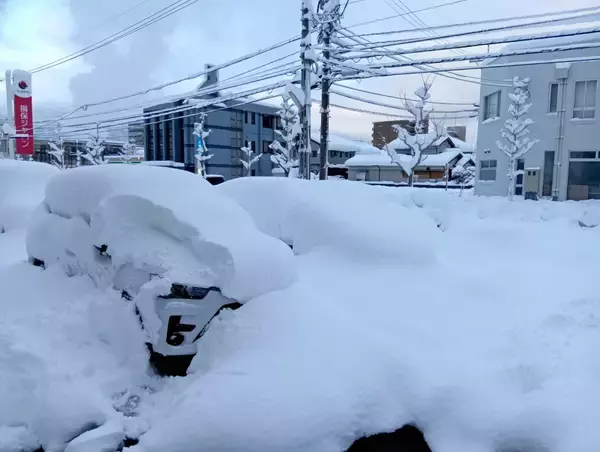 福井県敦賀市で11年ぶりに積雪60センチ超え　1月23日午前6時現在