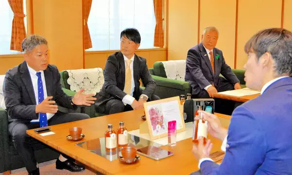 世界の女性ソムリエらが認めた最高賞の“オール福井”梅酒…「越前焼壺熟成 梅酒 二九一」