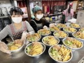 そばどころ福井、年の瀬の店舗大忙し　通常の3倍の店員で対応も