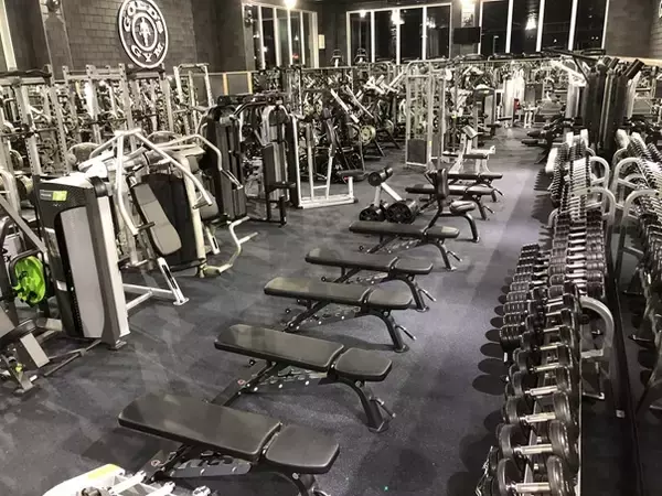 「福井初出店のゴールドジムにある珍しいサービスとは　カラオケBOX、無料洗車機…他にも」の画像