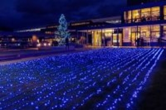 敦賀駅でイルミネーション「クリスマスマーケット」開幕　12月20、21日には飲食ブースやキッチンカーも出店