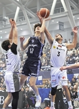 福井ブローウィンズ、愛媛オレンジバイキングスに突き放され4連勝ならず　バスケB2第22節