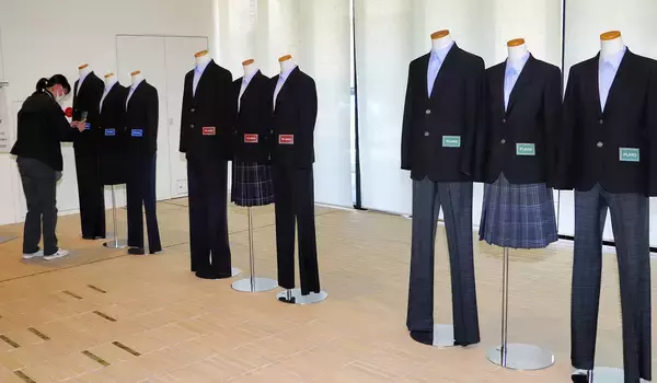 スラックスとスカート自由に選択…敦賀市立中学校「ジェンダーレス制服」に統一　福井県、来年度入学生から
