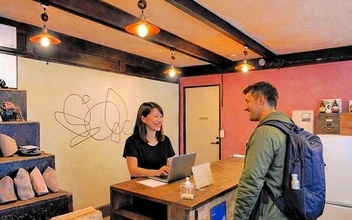 京都や金沢で宿取れず…訪日外国人客、敦賀のゲストハウス拠点に周遊　オープン1年4カ月、60カ国の4000人超利用