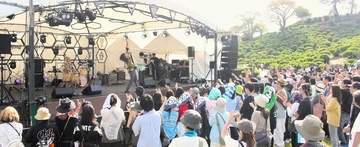 高橋優さん、半崎美子さん、EGO-WRAPPIN'らが鯖江市に登場　野外音楽イベント開幕