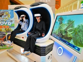 恐竜の世界を体感できるVRアトラクション、図鑑や商品券が当たるクイズ…福井で体験型イベント開始
