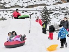 ソリや滑り台、雪玉づくり楽しむ「スノーパーク」が期間限定で開園　福井県坂井市、2月15日まで　かまくら作りや雪合戦も