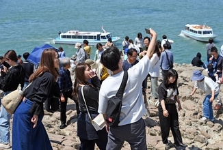 GW観光客は敦賀赤レンガ倉庫40％増、9カ所で前年上回る　福井県の10主要観光地入り込み、県「新幹線効果が全域に」　