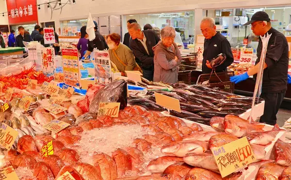 スーパーマーケットのバロー、福井市に旗艦店オープン　福井県内初の「生鮮スーパー」、限定商品も展開