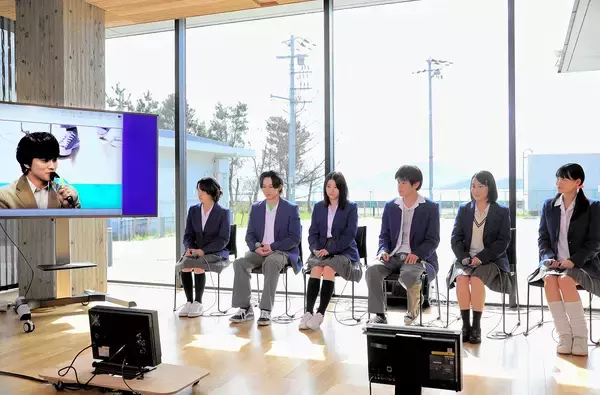 北村匠海さんが教師役、月9放送開始向け意気込み　小浜の高校題材「サバ缶、宇宙へ行く」　出口夏希さん生徒役